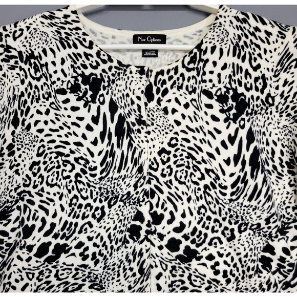 Nue Options Sweater Womens Medium Animal Print Button Cardigan Soft Knit Top - Picture 4 of 12